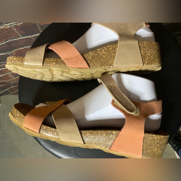 Bio Gold Pink & Tan Wedges Sz 8 - Picture 5 of 8